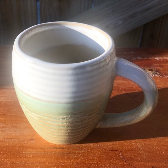 Chesapeake Bay 3D Dolphin Mug - Picture 3 of 6